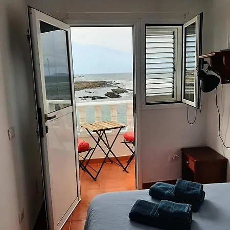 Orpegue, Primera Linea De La Playa Daire