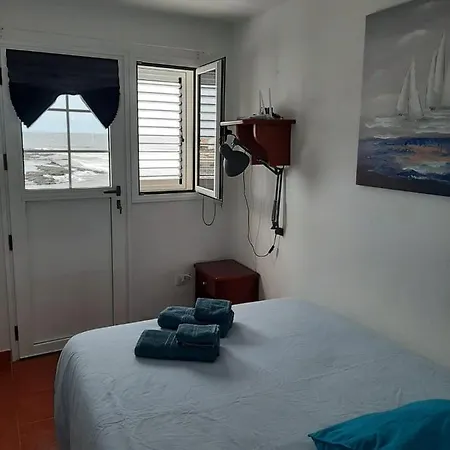 아파트 Orpegue, Primera Linea De La Playa Caleta de Caballo